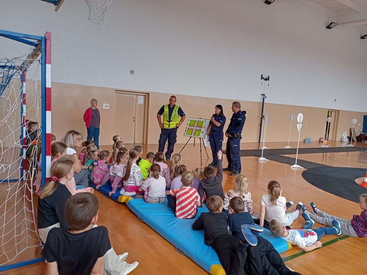 Pierwsze zajęcia w ramach programu „Drogowskaz” Fundacji Intercars